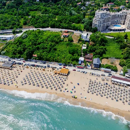 Διαμέρισμα Beachfront A13 *