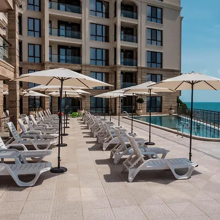 Διαμέρισμα Beachfront A13 *